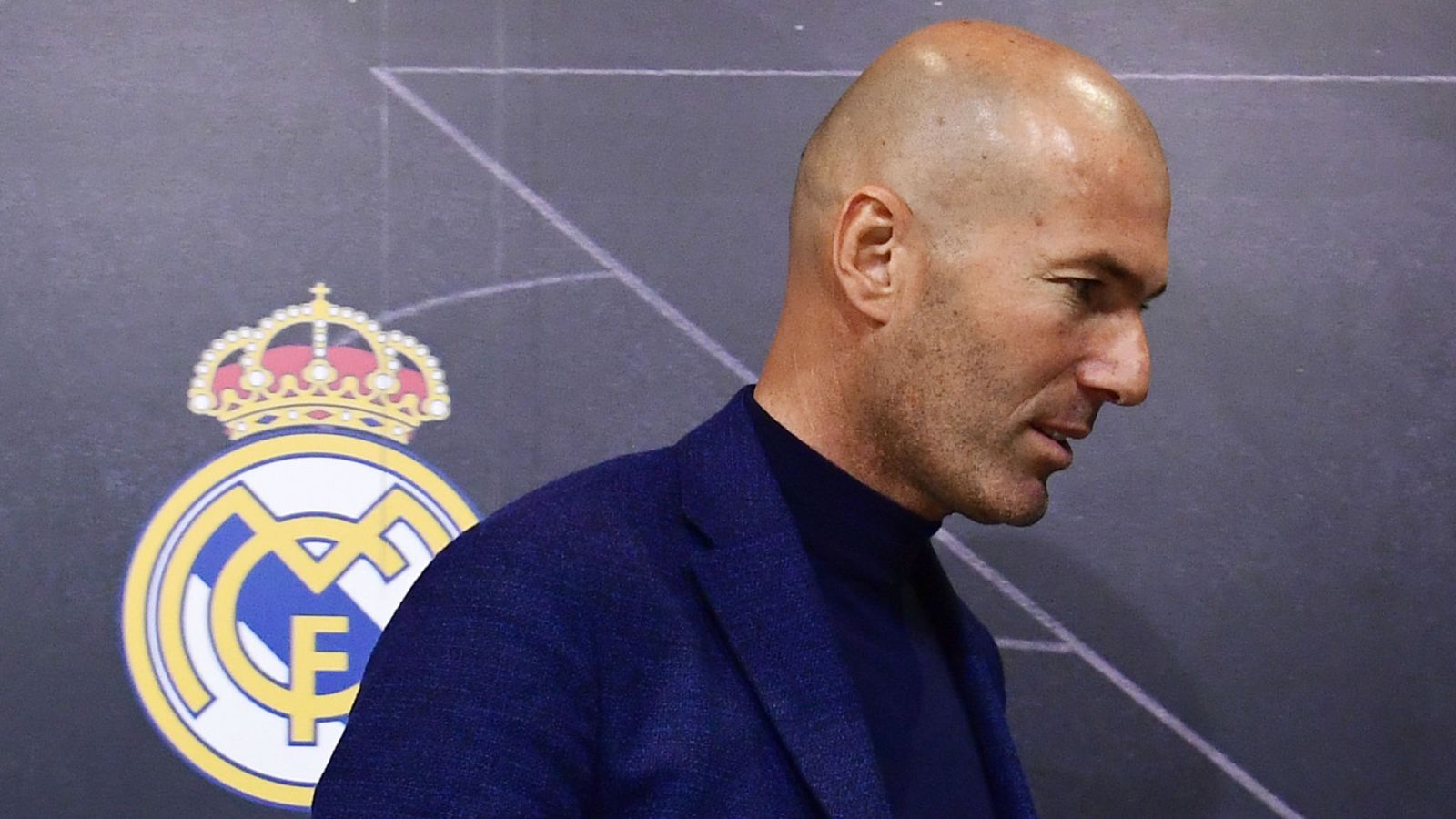 Tương lai HLV Zidane bị đặt một dấu chấm hỏi