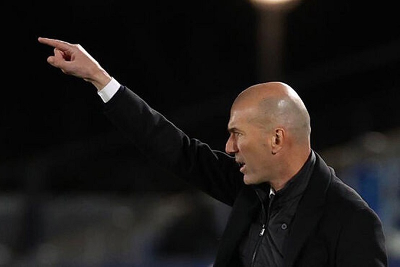 Zinedine zidane tâm phục khẩu phục nhận thua trước Chelsea